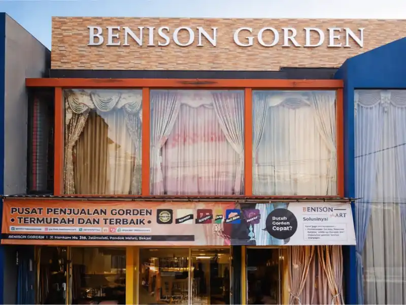Benison Gorden Showroom 2